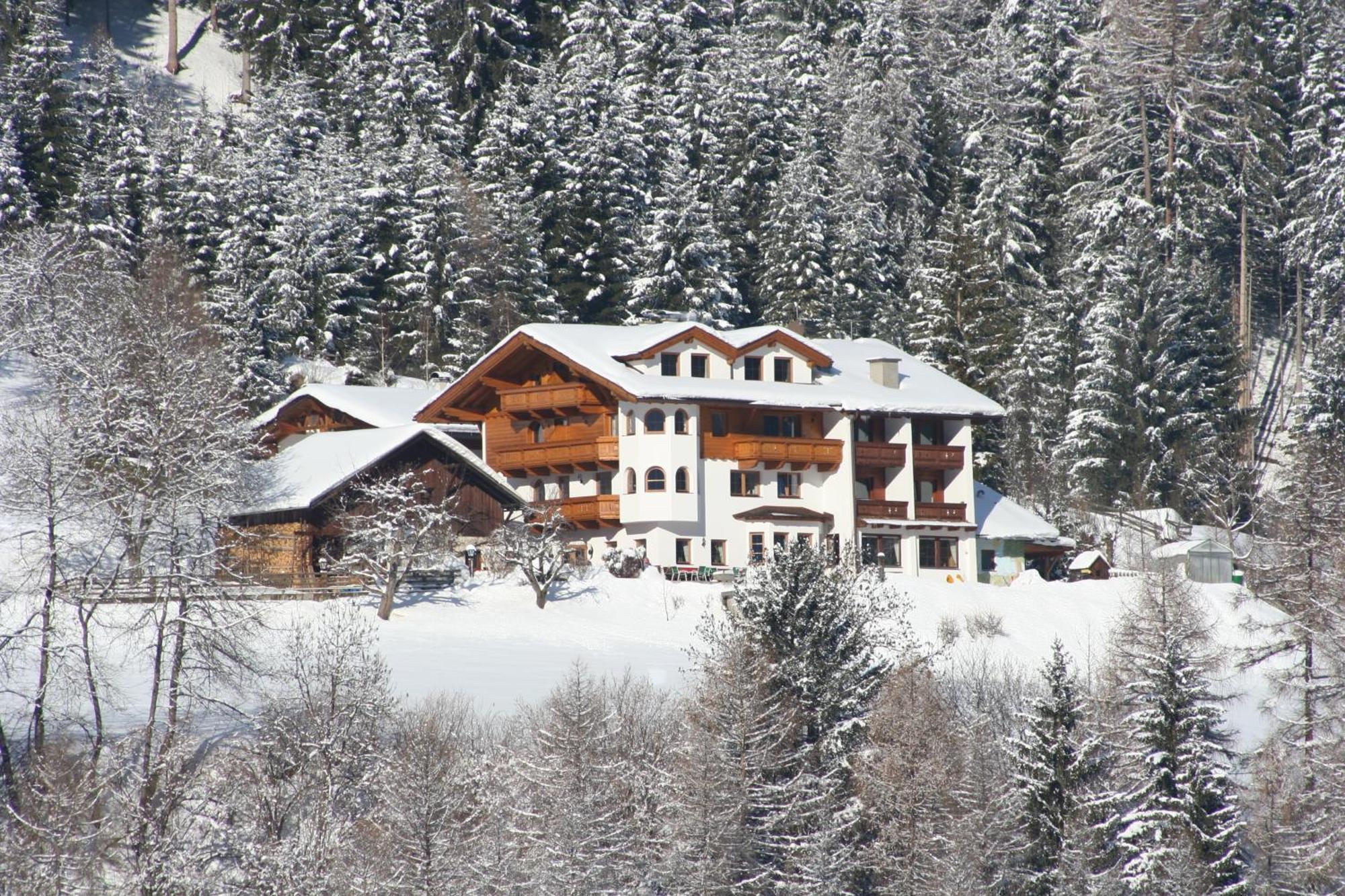 Gasthof Groebenhof Fulpmes Exterior photo